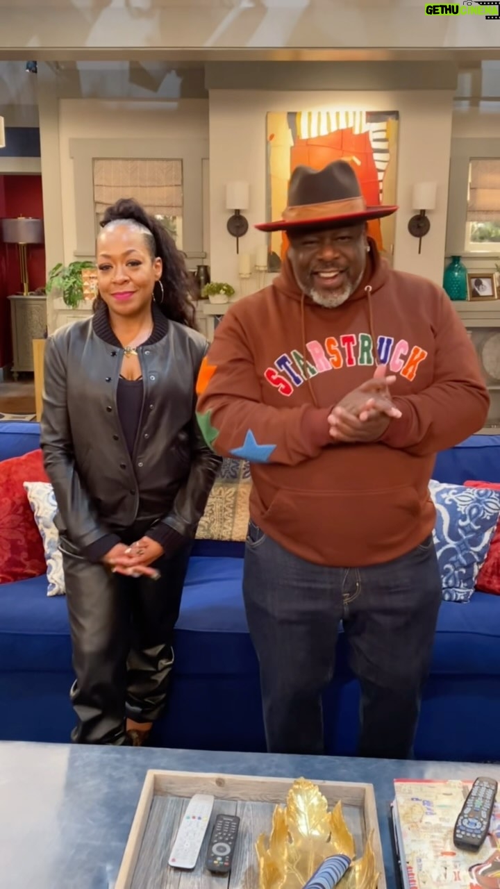 Cedric the Entertainer Instagram - We are so excited to be hosting the Super Bowl Soulful 25th Anniversary Celebration. #TuneIn to the one-hour inspirational music special, airing Saturday, February 10th on the CBS Television Network. @cbstv @playerschoir @superbowlsoulful #lvsuperbowlhc #playerschoir #JustBelieve #superbowlgospel #superbowlsoulful #SBLVIII