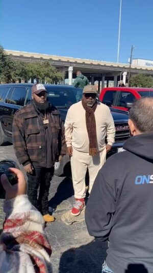 Cedric the Entertainer Instagram - @traeabn is THE TRUTH and not just by name. This brotha and son of Houston is and has always been a man of the people. I appreciate you allowing me to contribute to the cause while I’m here in #HTown 🤝🏾 SALUTE!!