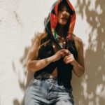 Celeste Cid Instagram - esta canción hace días en mi cabeza.. 🖼️🧡 empecé yoga y me hace muy feliz, pronto empiezo a filmar y también me hace muy feliz ..y en un mes y una semana termina el año. Fá. ( ah, y el Jean del cielo es de @saltanpepajeans ) 🧘🏻⭐️⭐️⭐️ Buenos Aires, Argentina