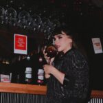 Celeste Cid Instagram - Ayer empezó la Carpano Week para celebrar el vermut por su creador y recorrí el Distrito @carpanoarg en bus probando sus maridajes. Del 18 al 24 de marzo, una semana a puro vermut y celebración con actividades en los principales bares del país ☝🏻🍷❤️ #CelebremosLoOriginal #CarpanoWeek