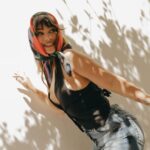 Celeste Cid Instagram - esta canción hace días en mi cabeza.. 🖼️🧡 empecé yoga y me hace muy feliz, pronto empiezo a filmar y también me hace muy feliz ..y en un mes y una semana termina el año. Fá. ( ah, y el Jean del cielo es de @saltanpepajeans ) 🧘🏻⭐️⭐️⭐️ Buenos Aires, Argentina