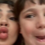 Celeste Cid Instagram - mis últimos días de la temporada piscis estuvieron (re)llenos de agua 💦 mudanza, mudanza en mi propia casa, cuadernitos de libros que leía, colección de tornillos en rodajes, cintas de cosas que filmé, el librito y todo lo que se despliega alrededor, los grupos humanos que siempre son motivo de festejo, las mujeres que me rodean me inspiran, mi hijo y sus caras también, y la lluvia que ya parece haber pasado ..