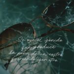 Celeste Cid Instagram - INTIMIDAD: cualidad de íntimo. del latín “inti”, “intra”, “intimus”: interior, lo que está adentro, conjunto de pensamientos y sentimientos que guardan los seres humanos en sí, lo más interno de cualquier cosa. Qué hermoso publicar un libro que se llame Intimidad en estos tiempos, donde todo va tan para afuera. Quizá la poesía no sea más que una forma de rebeldía. (y “nace” con la Luna en Escorpio.. no podía ser de otra manera 🖤) YA en todas las librerías, toy muy felizzzzzzz Imágenes: @elefantediamante Graphics: @luiginstag @alegriaba