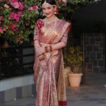 Celesti Bairagey Instagram – கண்மணி❤️
Makeup and hair by @kashishjain613 @priya4759 
Beautiful outfit @amrut_thefashionicon 
Photo credit @udfilmsandphoto 

#bride #bridal #bridalmakeup #indianbride #makeupartist #makeuplook