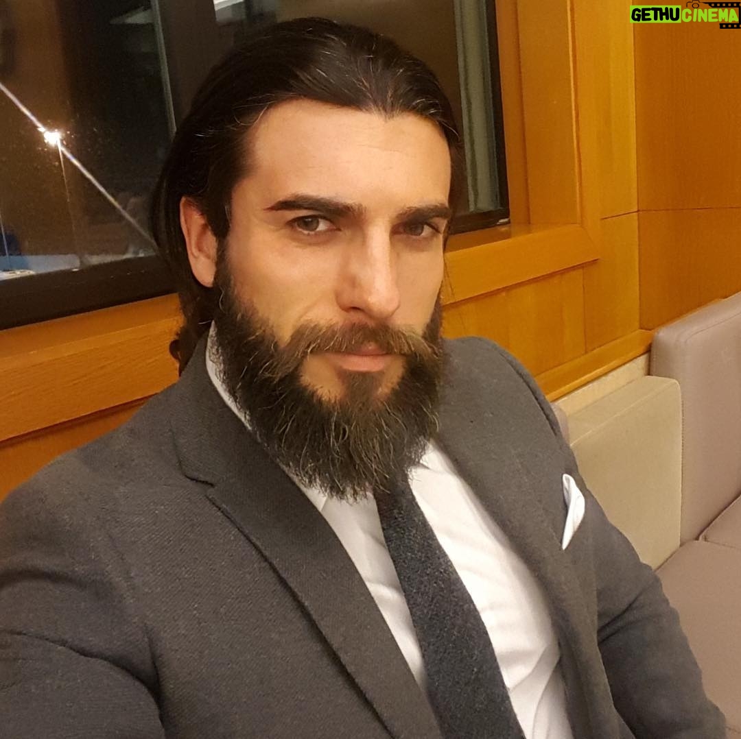 Cengiz Coşkun Instagram - Herkese sağlıklı, mutlu, huzur dolu bir bayram geçirmesini diliyorum. Kurban Bayramımız mübarek olsun.