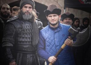 Cengiz Coşkun Instagram - Hoşgeldin şampiyon... Welcome champ 👊🏻 @khabib_nurmagomedov