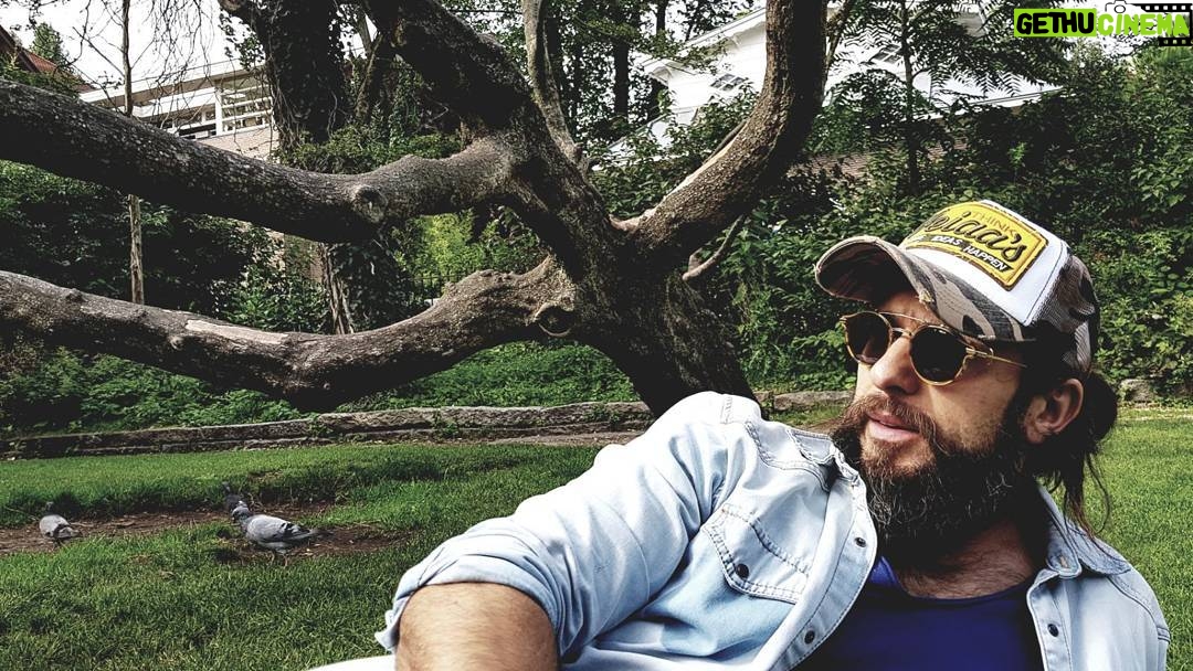 Cengiz Coşkun Instagram - Nasıl bakarsan öyle görürsün! 😎
