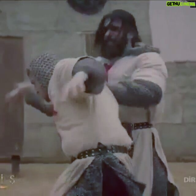 Cengiz Coşkun Instagram - #tbt #dirilişertuğrul #diriliş 1.sezon. 💪 #fight #movie