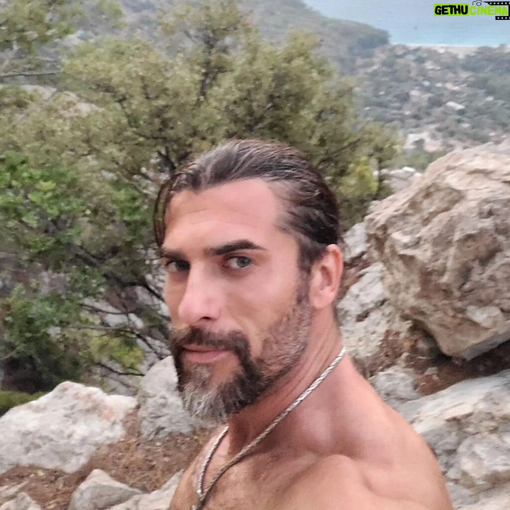 Cengiz Coşkun Instagram - Daĝlardan herkese selam olsun... Greetings to everyone from the mountains...