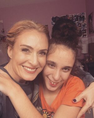 Ceyda Düvenci Instagram - Aşırı aşk içerir…