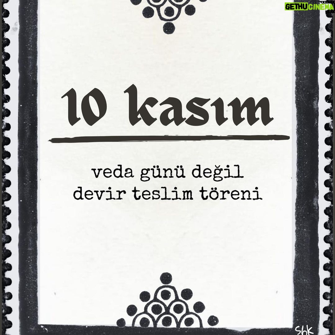 Ceyda Düvenci Instagram - En büyük şükür, en büyük öğretmen… öğrettiklerin için teşekkür ederim… açtığın yolda yürümeye devam ediyoruz… #Atatürk #10kasım #10november