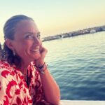 Ceyda Düvenci Instagram - Gülümsüyorum kendi kendime… La Barceloneta, Barcelona