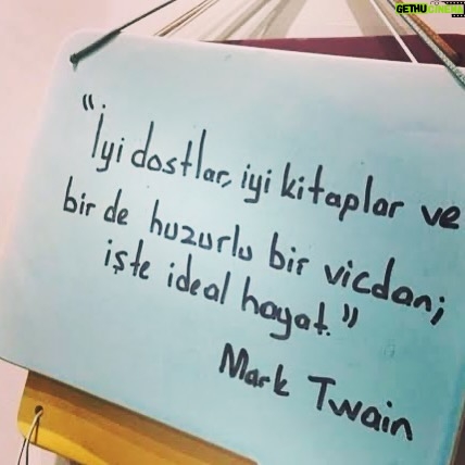 Ceyda Düvenci Instagram - Hepsi var şükür…
