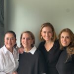 Ceyda Düvenci Instagram - Sevgili @zbodurokyay ne güzel bir gün yaşattı bize… güne böyle başlayabilmek büyük bir şans… Mutluyum. Kıymet bilen, kaliteli, hayata ve insanlara karşı nezaketi olan, üslup bilen , üreten, zarif insanlarla olduğum için 🙏🏼😌 @dilarakocakiyiyasam @dilarakarabay @pelinozgen @rumisuworld @homemadearomaterapi @cigdemseferoglu @nevruzkoyukadinlari @rana_birden @aysepirhasogluakbas @simgeabay @ela_belul @ozlemgusar ❤️❤️❤️❤️ HEPİNİZ İYİ Kİ VARSINIZ… Ve Zeynep hanım; çok teşekkür ederim 🌻