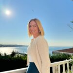Ceyda Düvenci Instagram - Nietzsche ne güzel demiş: “Yaşamak için bir nedeni olan kişi, hemen her nasıla dayanabilir. ” bırakın sadece güneş girsin içeri…