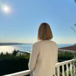 Ceyda Düvenci Instagram - Nietzsche ne güzel demiş: “Yaşamak için bir nedeni olan kişi, hemen her nasıla dayanabilir. ” bırakın sadece güneş girsin içeri…