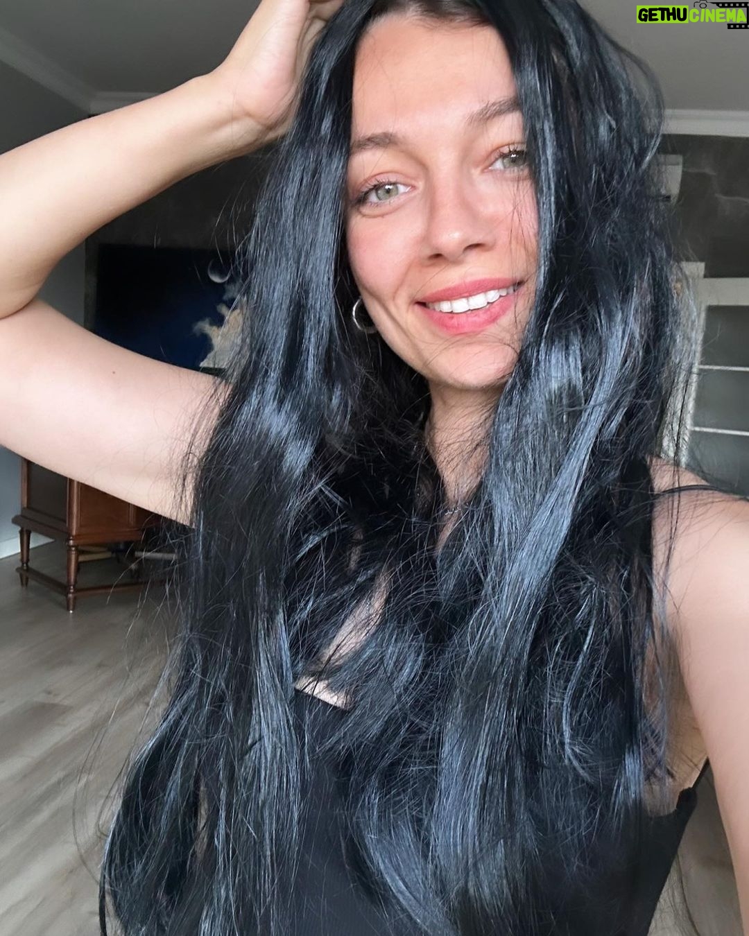 Ceyda Kasabalı Instagram - kör diyen peruktur. 1 mi 2 mi ? 😂