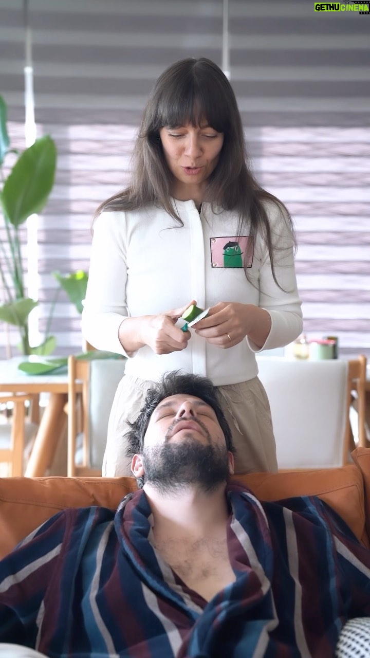 Ceyda Kasabalı Instagram - coban salata mi yapiyoruz spa mi ? sjsjsjsj @urbancaretr’nin vücut serisinde hindistan cevizli kahveli olan tabii ki benim favorim ☕️ Hem mis gibi kokuyor hem de yenileyici ve canlandırıcı yapısı ile benden tam not aldı ❤️ #işbirliği