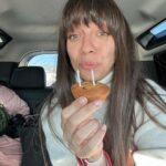 Ceyda Kasabalı Instagram - Doğum günü kutlamaya pek vakit olmadı hshdhd güzel mesajlarınızı okuyorum hepinizi seviyorum siz de iyiki varsınız cansınız cigersiniz gardaslarım ❤️🌸