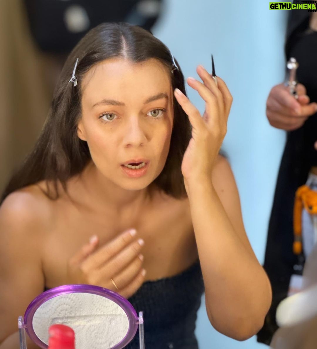 Ceyda Kasabalı Instagram - herkes bayram dönüşü trafiğinde sıkılmıstır gibi yorumladım bu doru mu ? dhdwh