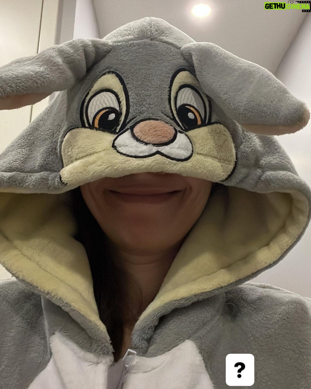 Ceyda Kasabalı Instagram - ben ve kafaya taktıklarım shshhw