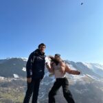 Ceyda Kasabalı Instagram - bi türlü zıplamayı beceremedigim icin son fotoda Fırat bikonudayetenekliçıktıbayram bana taktik veriyor hdfhhdhdhdh