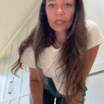 Ceyda Kasabalı Instagram - Sonda Rita'nın bazı soğuk espirileri var dhdhddh. Evcil dostlarınızın da yanınızda olduğu yolculuklar icin THY web sitesi ve mobil app üzerinden rezervasyon oluşturabilir, ödeme işlemlerinizi tamamlayabilirsiniz. Son bir hatırlatma: Online rezervasyon sırasında girdiğiniz evcil hayvan bilgilerini havalimanında check-in esnasında teyit etmeyi unutmayınızzz ✨ @turkishairlines #turkishairlines #widenyourworld #işbirliği