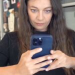 Ceyda Kasabalı Instagram - Bu kahve aşkıyla en son kahveyi yüzüme çarpacaktım zaten @SephoraTurkiye App’ten maskesini aldık iyi oldu shhssh. Şaka bir yana Sephora App senin için güzelleşti. 🫶🏻🤩 Peki neler mi bekliyor seni? ⭐️ Sephora APP’ten 1000 TL üzeri alışverişlere, 3 adet deneme boy ürün hediye. ⭐️ Sephora Kart’a özel, her 2.500 puan kazandıktan sonraki alışverişinde orijinal boy Sephora Collection ürün hediye! ⭐️ Özel lansman ve kampanyalara erken erişim fırsatı. ⭐️Ve daha birçok sürpriz Hemen bu fırsatlardan faydalanmak için, Sephora App’i Apple Store veya Google Play Store’dan indir! #SephoraTurkiye #SephoraAPP #İşbirliği