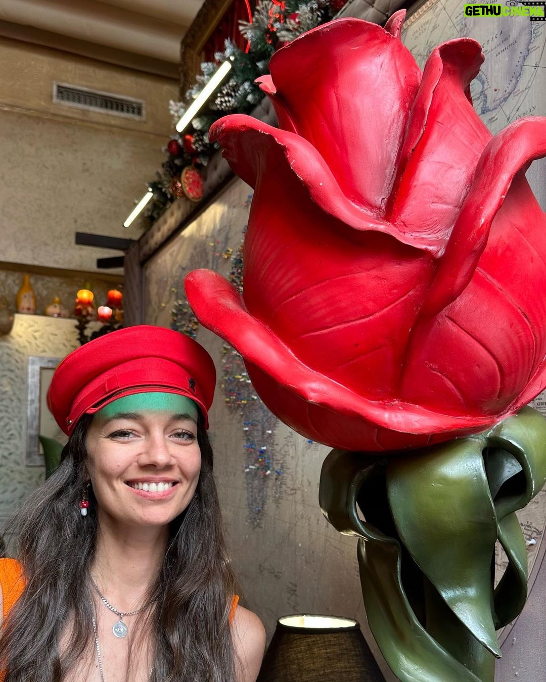 Ceyda Kasabalı Instagram - beni bi leyligülleeee
