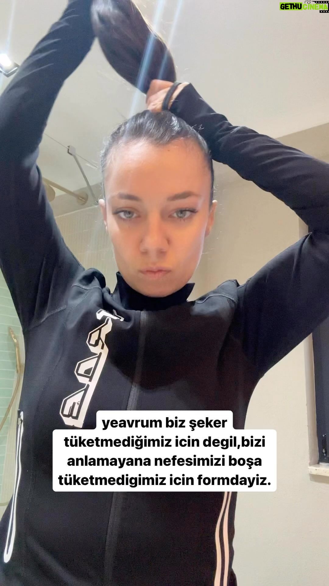 Ceyda Kasabalı Instagram - haaadddiiiiiiiiii