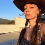 Ceyda Kasabalı Instagram - yavrum biz kimsenin vermeye calistigi son karar olmayız,biz karar veririz onlar son olurlar.. obuaaaaaaa
