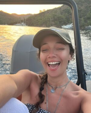 Ceyda Kasabalı Instagram - favorimi en sona koydum ❤️