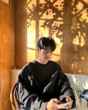 Cha Hak-yeon Instagram - ☃️