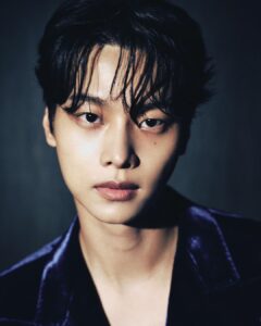 Cha Hak-yeon Instagram - B