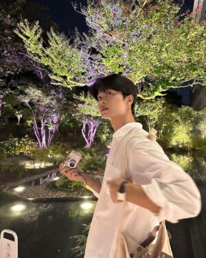 Cha Hak-yeon Instagram - 요즘 근황🧐