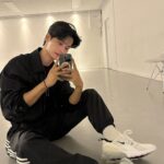 Cha Hak-yeon Instagram - 오늘의 기록_20230529 D-27 🎧
