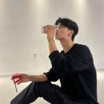 Cha Hak-yeon Instagram - 오늘의 기록_20230529 D-27 🎧