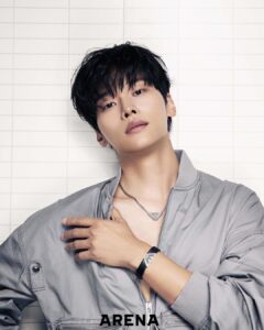 Cha Hak-yeon Instagram - 오늘의 기록_20230417 B #EmporioArmani #EAjewellery #ARENAKOREA
