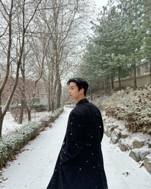 Cha Hak-yeon Instagram - 오늘의 기록_20221221

⛄️