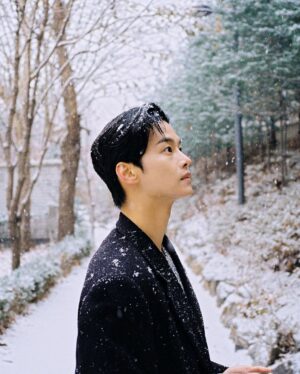 Cha Hak-yeon Instagram - 오늘의 기록_20221221

⛄️