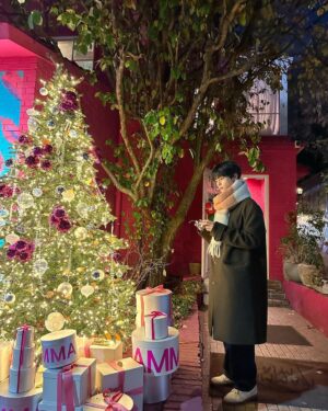 Cha Hak-yeon Instagram - 오늘의 기록_20221210

🎄
