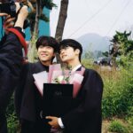 Cha Hak-yeon Instagram - - 우학이로 만난 무인도의 디바는 또 한 뼘 성장할 수 있었습니다. 우학이로 지내는 동안 무더운 여름도 찬바람 불던 초겨울에도 따듯하고 포근 한 시간을 보내며, 현장으로 달려가는 날은 언제나 즐거웠습니다.  오늘 마지막 화를 끝으로 우학이를 보내주려니 서운한 마음만 가득합니다.  표현과 감정에 솔직하고 사랑하는 사람들에게 아낌없이 자신을 다 내어주는 우학이를 통해 많이 배웠습니다. 감정에 서툰 제가 우학이를 충분히 연기할 수 있도록,  현장에서 격려와 응원과 애정으로 부족한 저의 모든 표현을 허락해 주셨던 오충환 감독님  따듯하고 유쾌한 우학이로 온전히 보일 수 있게  집필해 주신 박혜련 작가님, 은열 작가님  사랑할 수밖에 없었고, 좋아할 수밖에 없는 나의 드론 목하야, 내가 많이 의지할 수 있게 도와줘서 고마워.  덕분에 오롯이 우학이로 살아내면서 마음껏 웃고 울 수 있었다.  든든하고 고마운 내 동생 보걸아, 내 동생이 너라서 늘 좋았다. 언제나 솔직하게 고민도 나누고 다가와 줘서 고마웠다. 곧 보자!  이름만 떠올려도 눈물 핑 도는 우리 어무니 아부지! 드라마 속에서도 현장에서도 힘이 되어주셔서 진심으로 감사합니다. 끝으로 우학이를 늘 반갑게 맞아주고, 함께 울고 웃어준 현장 스태프분들 벌써 보고 싶네요. 고마웠습니다. 또 다른 현장에서 만나 반갑게 인사 나눠요. 그리고 ’무인도의 디바‘와 우학이를 사랑해 주고 응원해 주신 시청자분들께 감사합니다. 더욱 노력하고 성장하는 차학연으로 보내주신 사랑에 보답하는 배우가 되겠습니다. 고맙습니다.
