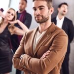 Chace Crawford Instagram - Trying to figure out what @toni.starr is doing in the background at @amazonprimevideo TCAs. #theboys 📸: @iheartmaarten @tvguidemagazine