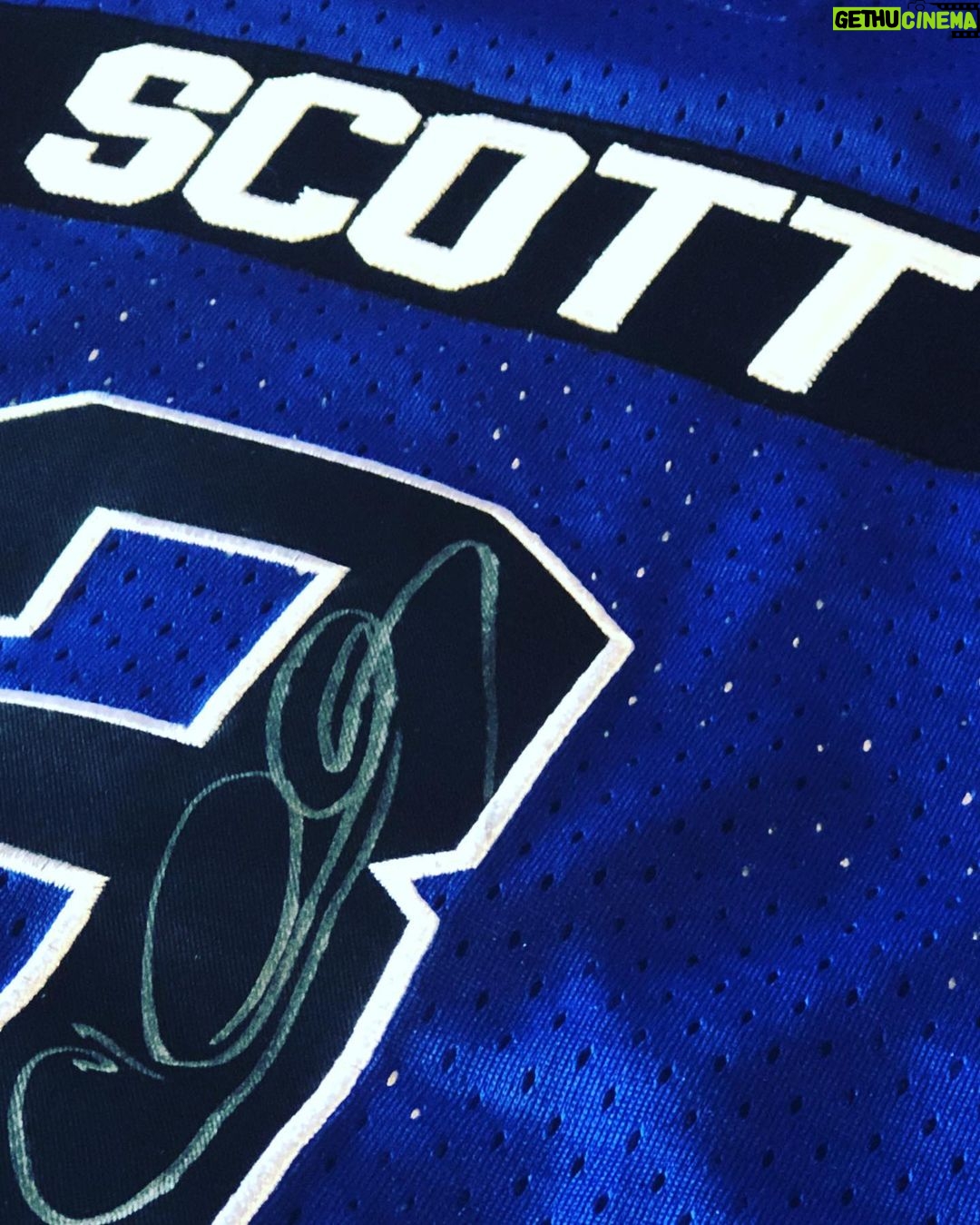 Chad Michael Murray Instagram - Happy Black Friday y’all! The last remaining Autographed jerseys are NOW ON SALE using the LINK IN MY BIO throughout the weekend! Website- CMMSIGNATURE.COM They belong in the hands of the fans who made One Tree Hill what it is:) Happy Holidays -CMM #lucasscott #oth #onetreehill #3 #blackfriday #blackfri-yay