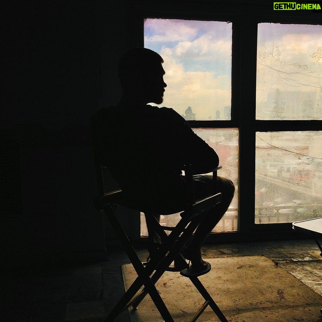 Chad Michael Murray Instagram - This shot was taken by the incredibly talented @timmyaburton a few years back on the set of Chosen. Tim has a gift for, not only, being a great guy but his cinematic eye is magic. He could make the most stunning shot out of what most of us would see as a plain canvas. This shot brings back so many memories. It was this show where I met my now wife @rooeemer This show was also one of the most intense jobs I’ve ever encountered. Each scenes was so vital. Jacob(my character) was either near death, being poisoned, fighting, crying, suffering and/or being tested in every scene of that show thanks to our creator/director Ben Ketai & fearless producer @miloanthonyventimiglia Great show. I miss it. If you’ve never seen it hunt it down. Chosen on @crackle_tv What a wild ride. Much love y’all! Be safe out there.