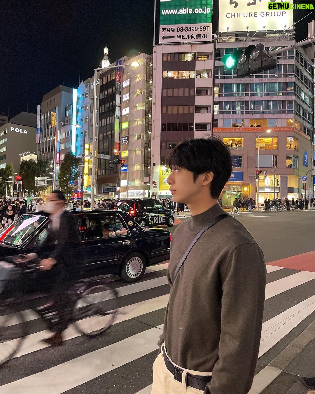 Chae Hyung-won Instagram - With 🐝 @joohoneywalker