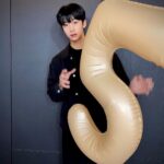Chae Hyung-won Instagram - 5월14일. 참 의미 있는 날 함께 해줘서 고맙고 사랑합니다.앞으로도 오래오래 옆에 있을게요. 처음 데뷔 한 날부터 지금까지 받기만 했는데 앞으로는 제가 더 많이 줄래요.사랑해 몬베베 🖤 May 14th. I’m more than thankful that I get to spend this precious and meaningful day with you. I will always be there for you with the love that I can share. Right from our debut, I was the one who always received this great love but from now I wanna be the one who can give this love back to you. Love you MONBEBE, I really do.