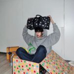 Chae Hyung-won Instagram - 🎁 - #LVxYayoiKusama @louisvuitton #광고