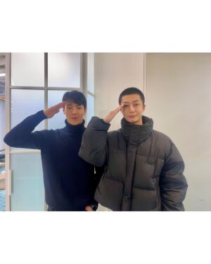 Chae Hyung-won Instagram - 머리가 3초만에 말라✂