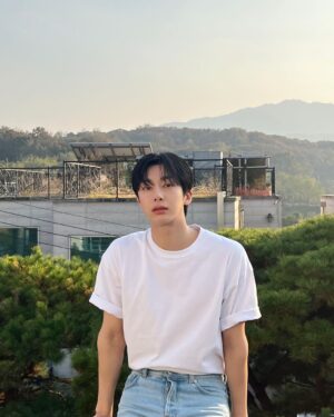 Chae Hyung-won Instagram - 퍼스널컬러 웰라쥬입니다💙